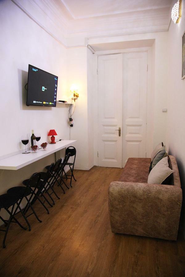 Apartament Old Yard Apartment Tbilisi ภายนอก รูปภาพ
